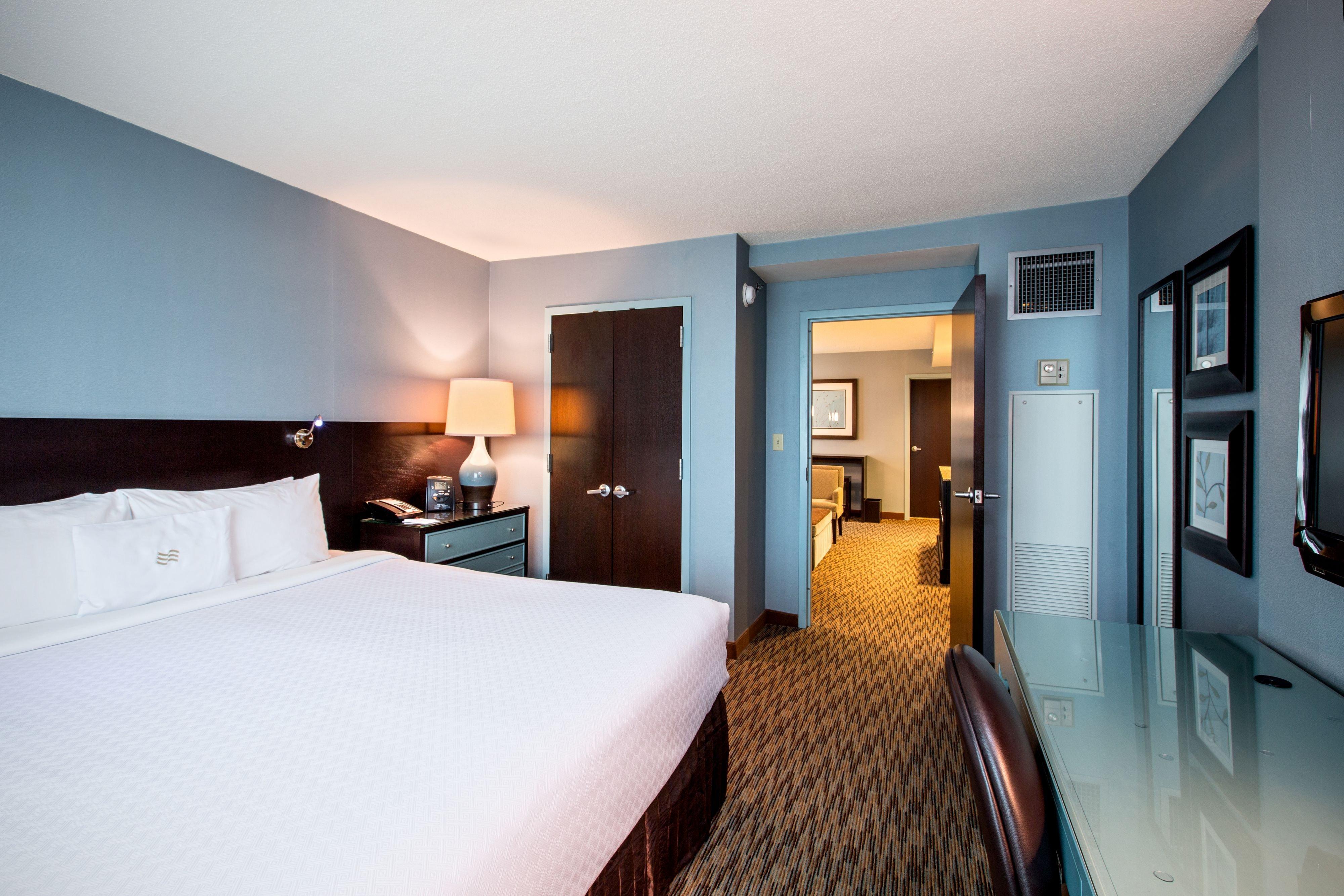 Crowne Plaza Hotel Glen Ellyn/Lombard By Ihg Exterior photo