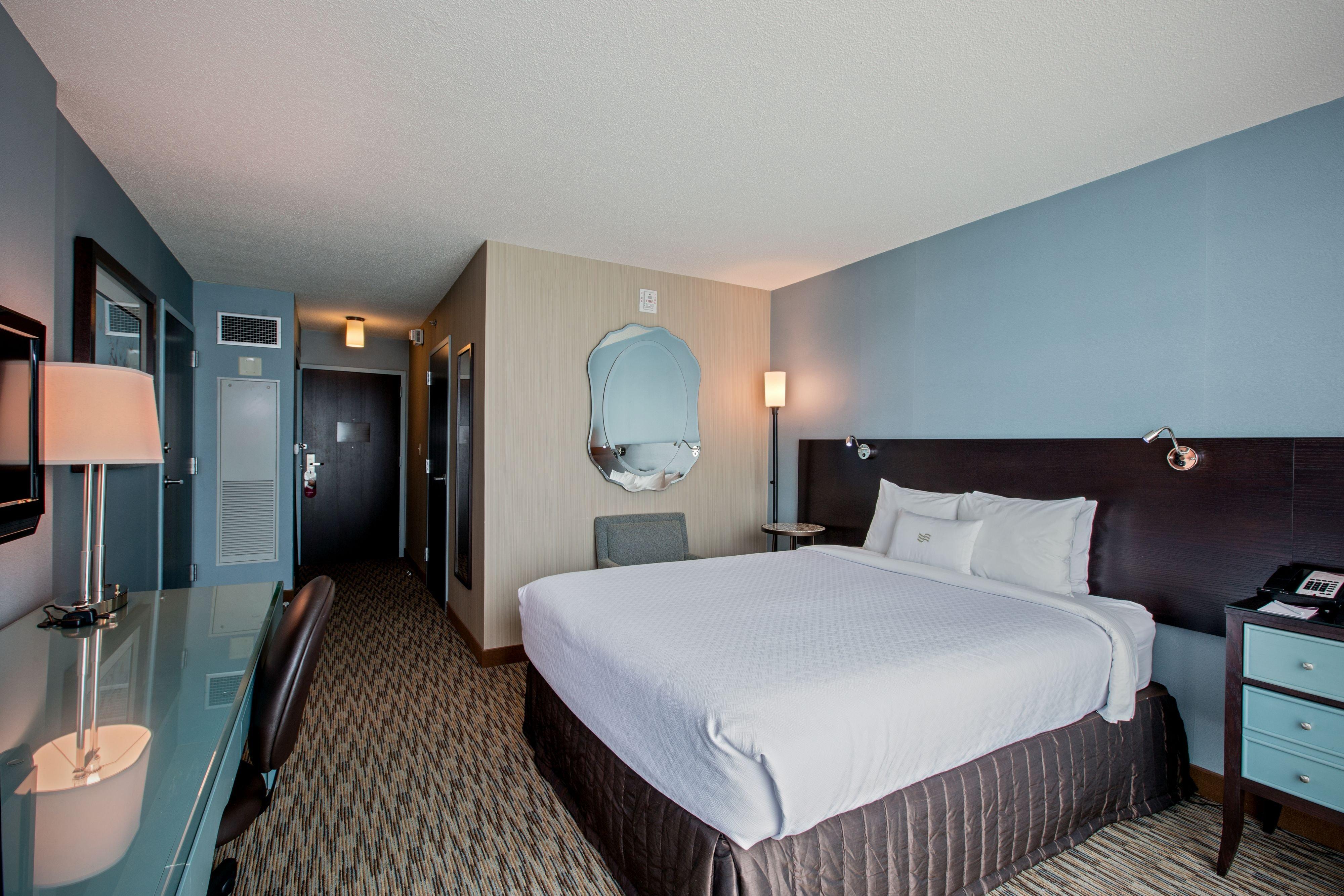 Crowne Plaza Hotel Glen Ellyn/Lombard By Ihg Exterior photo
