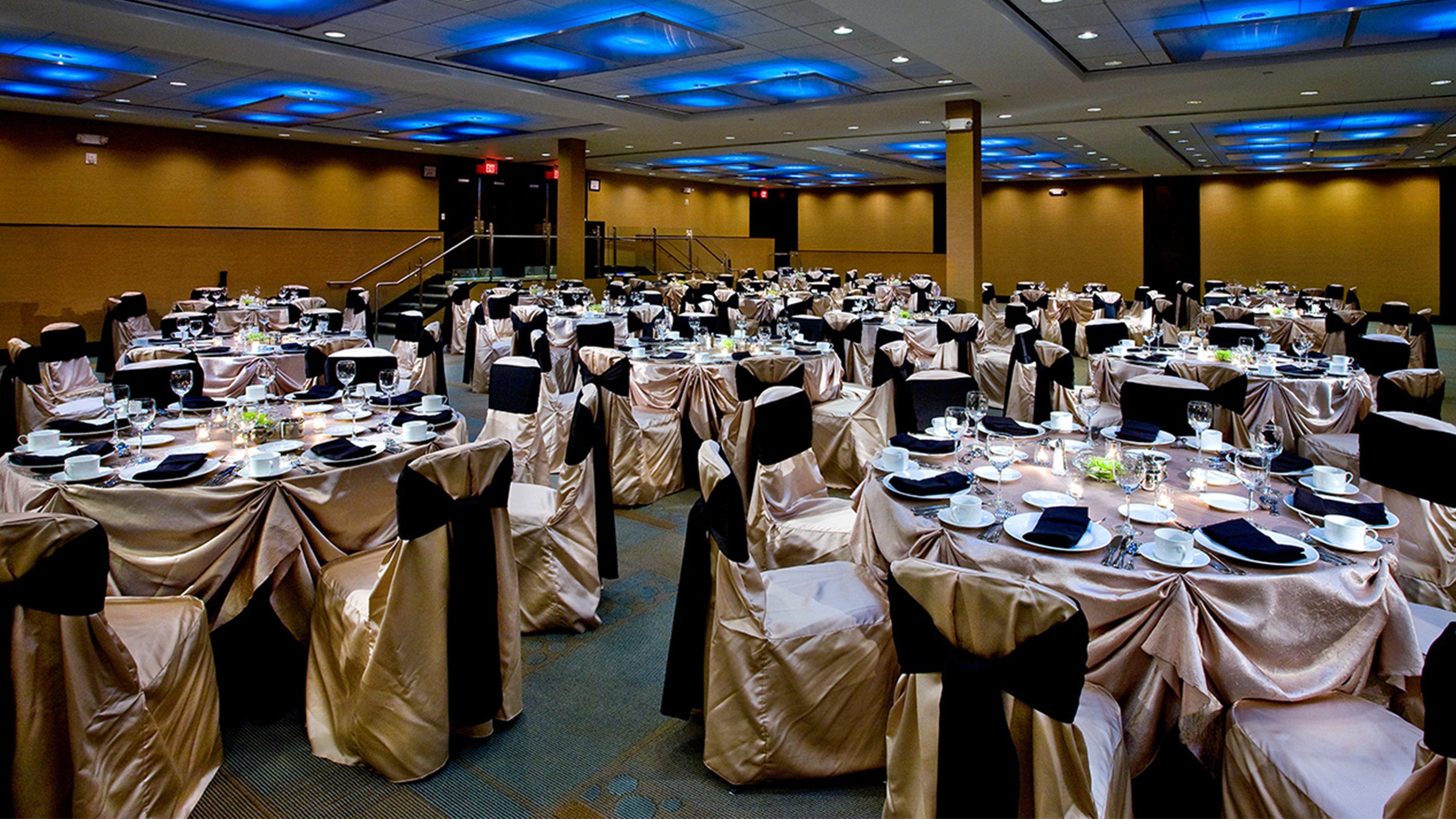 Crowne Plaza Hotel Glen Ellyn/Lombard By Ihg Exterior photo