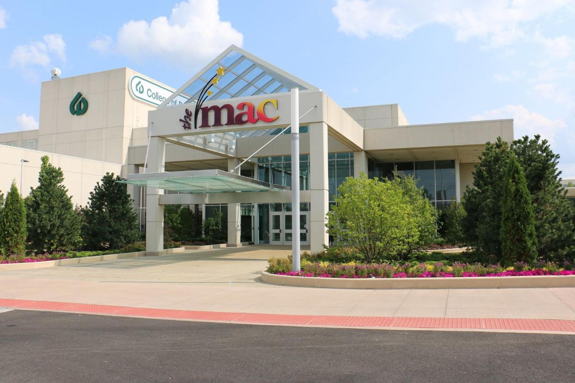 Crowne Plaza Hotel Glen Ellyn/Lombard By Ihg Exterior photo